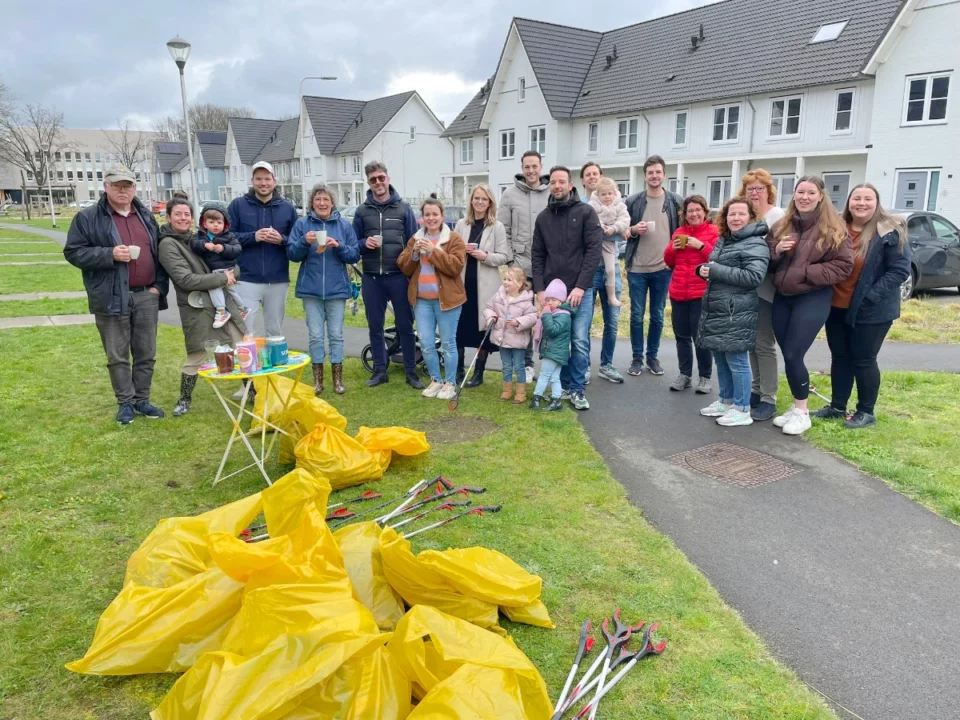 Zuiderpark buurt voorjaars schoonmaak